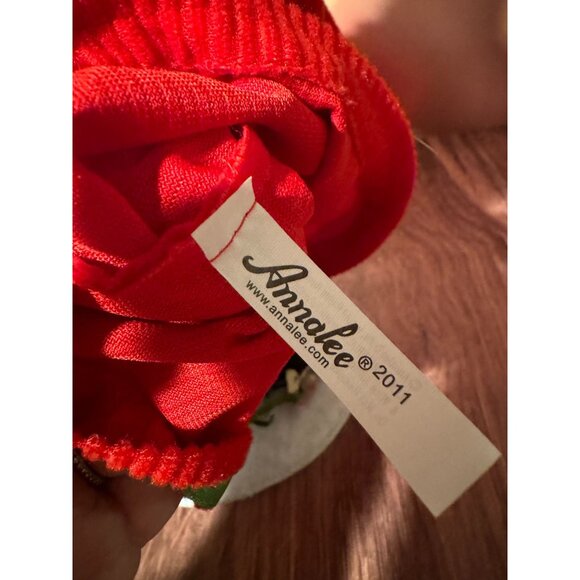 2011 Annalee Mrs. Claus – Festive Holiday Figure with Handwarmer - Picture 6 of 10